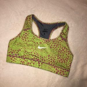 Nike pro sports bra